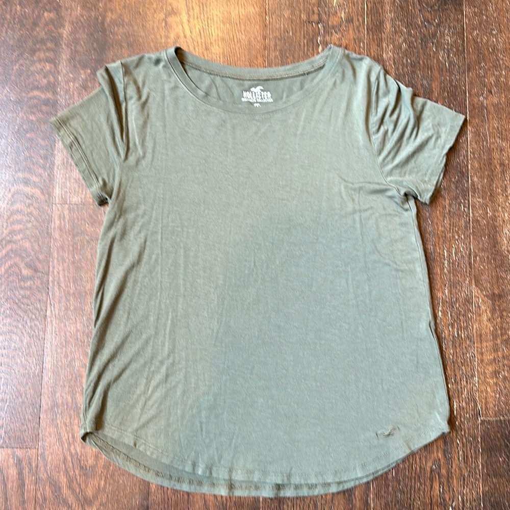Hollister Tshirt